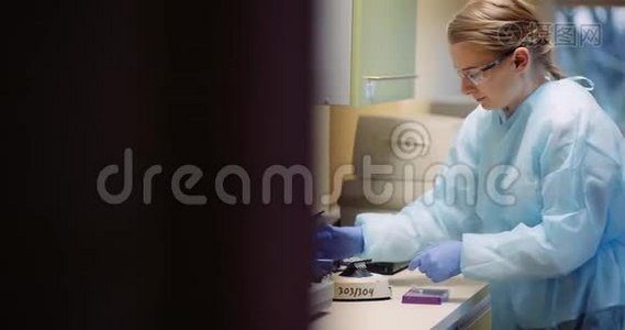 实验室微生物学的科学家视频