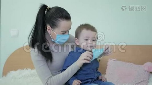 在病毒爆发期间，孩子不想戴面罩。视频