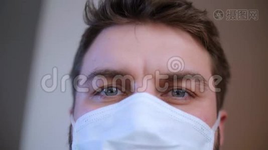 冠状病毒。 戴面具的人闭上眼睛。 传染病。 健康问题的概念。 流行病概念。 病毒攻击。视频