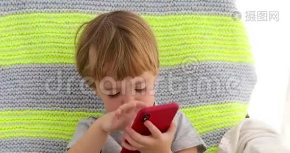 儿童刷卡智能手机视频