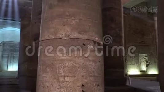 阿比多斯的塞蒂一世神庙。 Abydos以Seti I号纪念寺而闻名，该寺内有埃及国王Abydos视频
