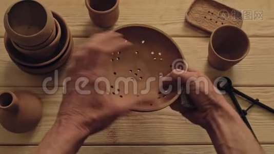 陶艺手工陶瓷手工抛光碗视频