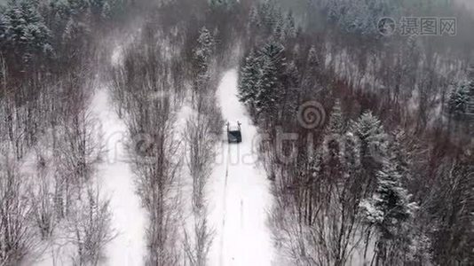 飞越小河桥.视频