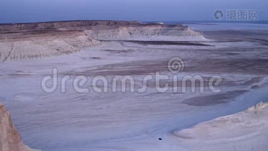 古老干涸的特提斯海的海底盐山遗迹视频