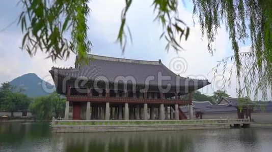 首尔的朝鲜古代宫殿。 慢镜头视频