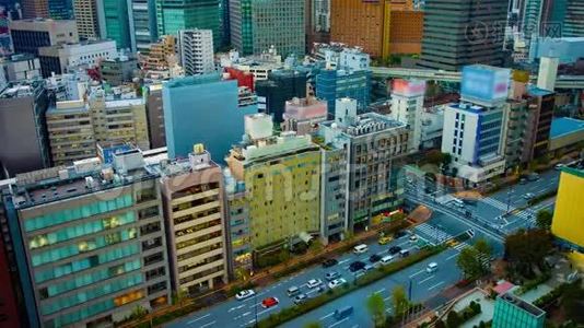 东京市区街道的时间推移，高角度宽镜头视频