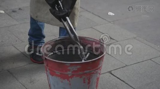 用冷水使桶内的箭头硬化视频