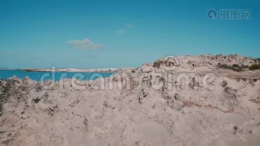 巴利阿里岛福门特拉岩石海岸线视频