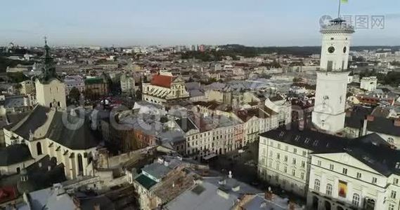 空中基辅。 乌克兰利沃夫老城。 拉图什市政厅视频