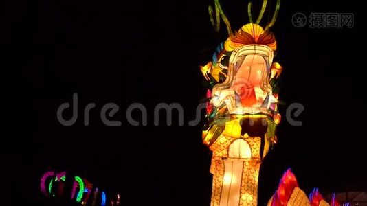 中国新年装饰移龙灯在里面视频