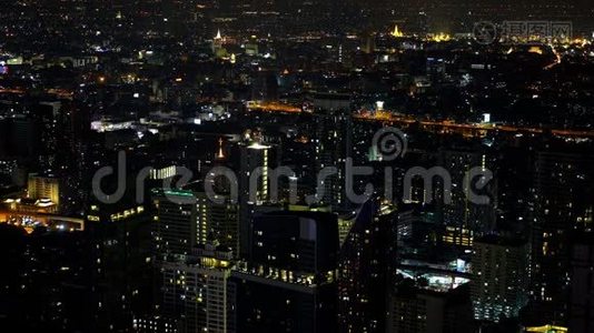 曼谷市中心和泰国夜间的道路交通，城市景观视频