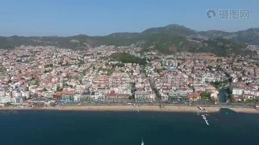 土耳其马尔马里斯沿海城市度假胜地的鸟瞰图视频