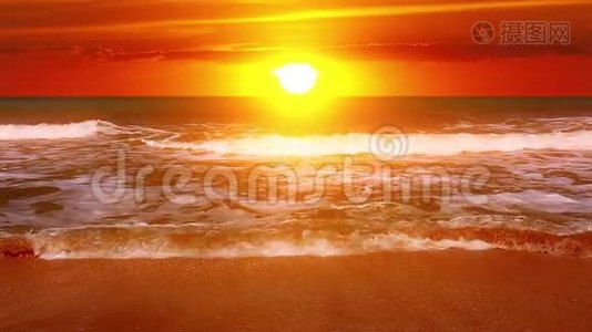 日落背景下的海景视频