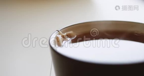 茶袋用杯子冲泡视频