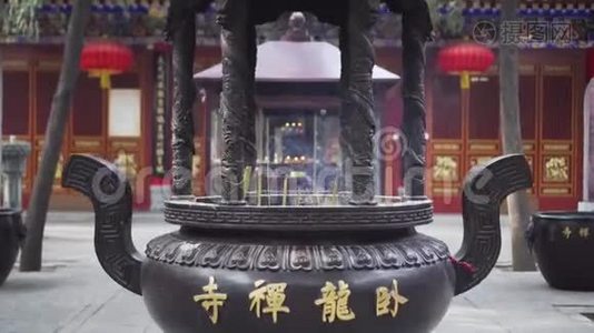 佛寺烧香棍.视频