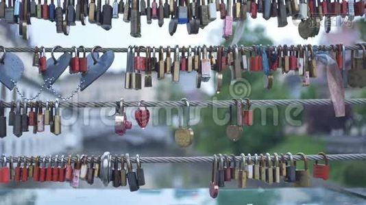 爱卢布尔雅那桥上的锁视频
