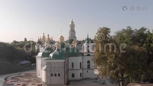 乌克兰基辅Pechersk Lavra的鸟瞰图视频