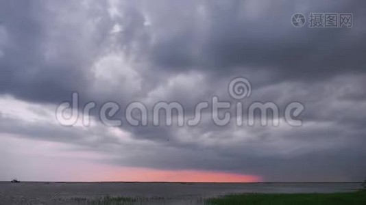 雨云过水.视频