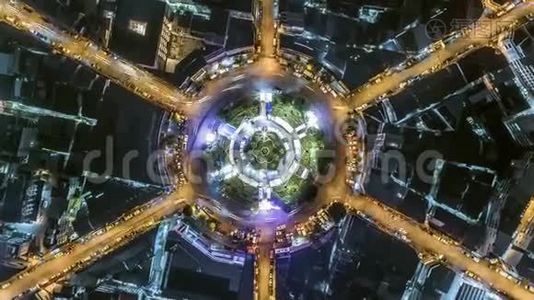 泰国曼谷4路站街交叉口环形交叉路口夜间城市交通超移时间。 4KUHD水平视频