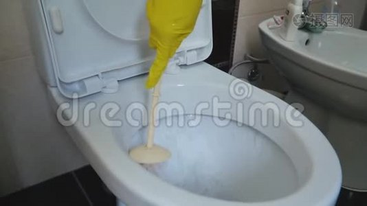 女人洗厕所视频