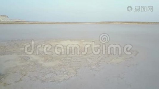 哈萨克斯坦Mangyshlak半岛沙漠中的Solonchak视频