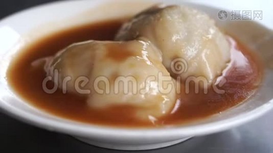 中国红酱蒸饺.视频