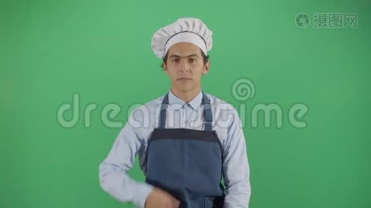 成人厨师闻他肮脏的手视频