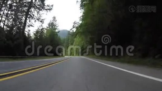 崎岖的道路穿过北梯视频