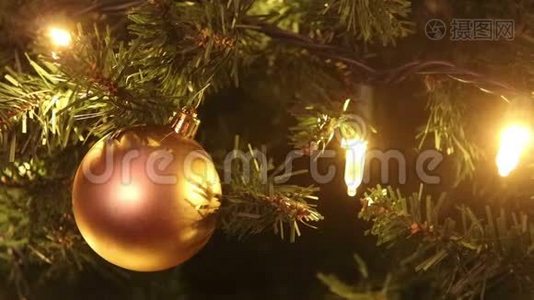 圣诞树上的圣诞灯视频