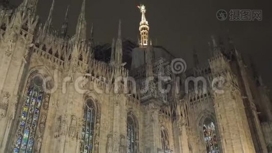 意大利北部伦巴第米兰美丽古老的哥特式大教堂视频