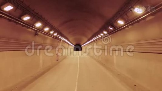汽车隧道，空车隧道，夜间隧道射击视频