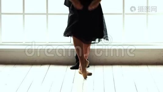 低段芭蕾情侣舞蹈..视频