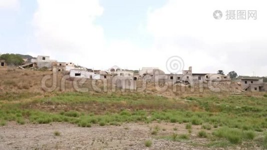 希腊克里特，洪水后被废弃的村庄，房屋被毁视频