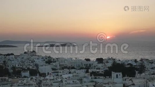 Mykonos Chora镇日落景色视频