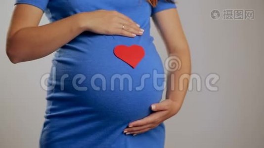 孕妇，小心。 人与产妇概念----孕妇的密切关系视频