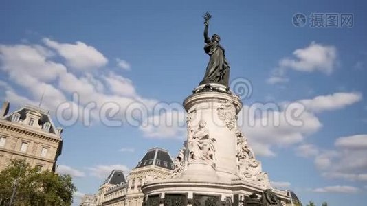 巴黎©著名的公共场所的雕像的时间流逝。视频