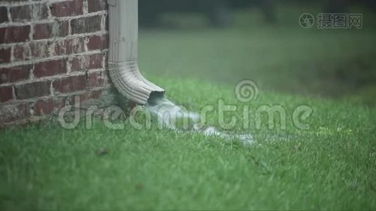 雨期天气恶劣视频