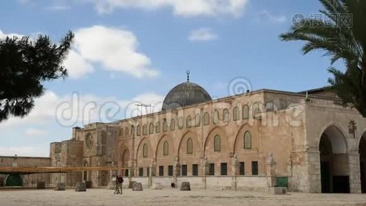 阿克萨清真寺位于耶路撒冷圣殿山，时间流逝。视频