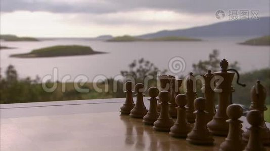棋子和美丽的景色.视频