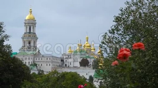 夏季基辅-Pechersk Lavra的鸟瞰图视频