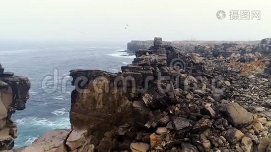 葡萄牙大西洋沿岸陡峭的悬崖海岸视频