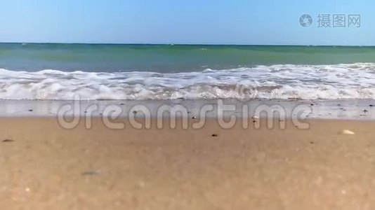 海滩上的海浪放松海边视频