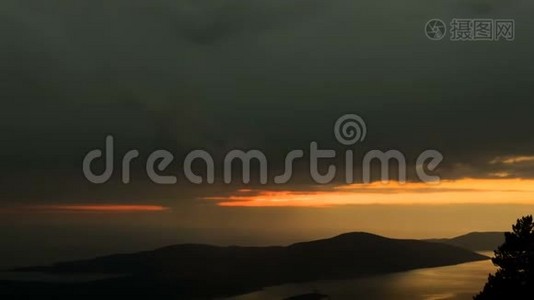 黑山海湾的夜景。 时间流逝视频