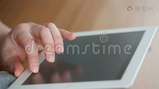 触摸式平板电脑表面触摸屏视频