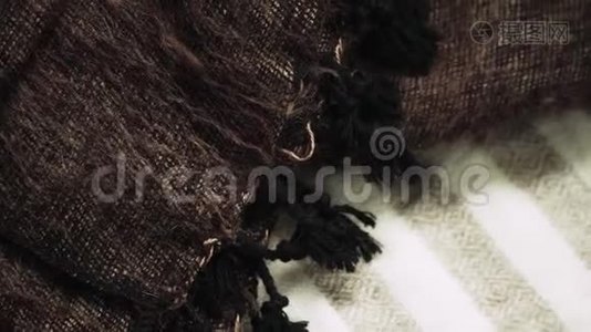 羊绒羊毛披肩。 尼泊尔传统服装视频