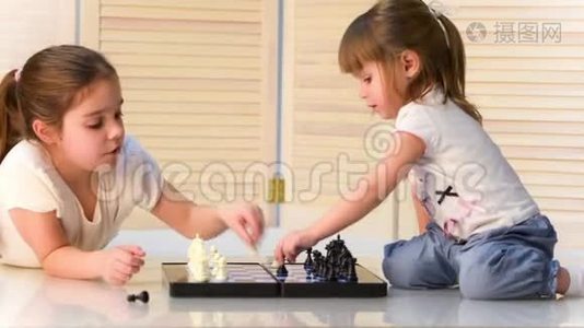 儿童下棋视频
