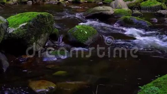 瀑布河巴赫水自然视频