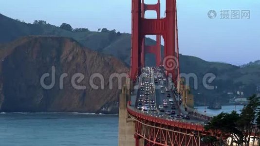 旧金山金门大桥照明交通视频