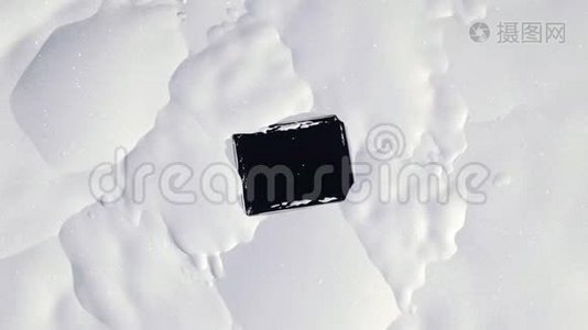 雪中的平板黑了视频