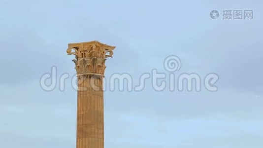 希腊首都雅典中心的奥林匹亚遗址，古庙遗迹视频